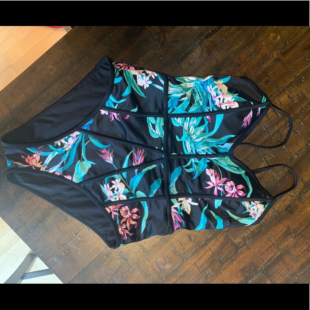 One Piece Women’s Swimsuit